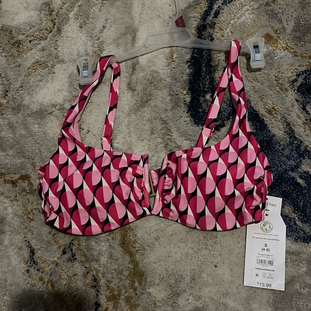 NWT Pink Patterned Bikini Top